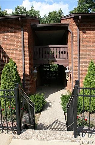 1st image of 5531 Baronridge Dr APT 8