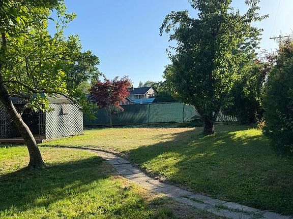 3rd image of 649 Sunset Way