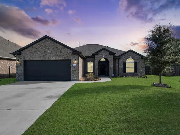 412 Pebble Dr, Dayton, TX 77535