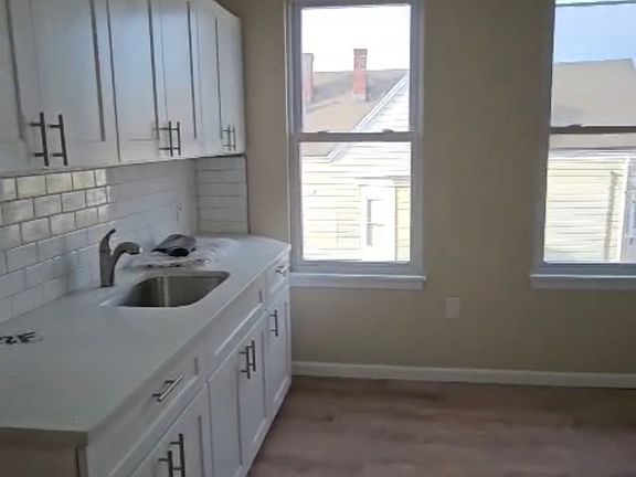 4th image of 518 E 23rd St #3