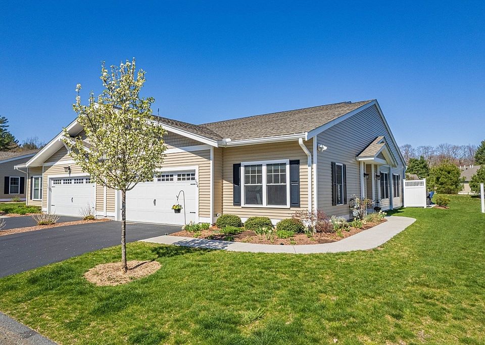 124 Rogerson Xing 124, Uxbridge, MA 01569 Zillow