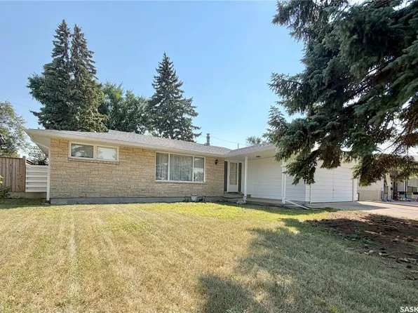 1247 Gordon ROAD, Moose Jaw, SK S6H 3E3
