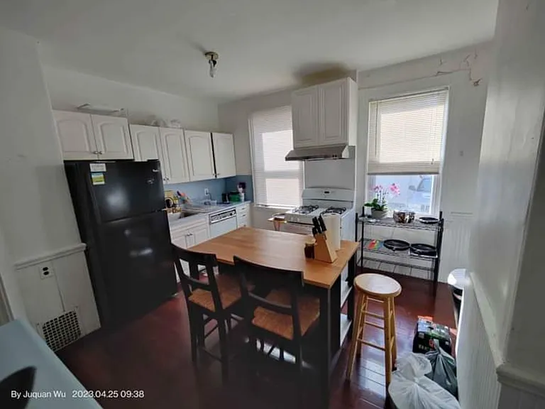 19 Woodward Ave #1 — Photo 4