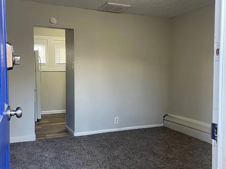 818 N Corona St. — Photo 2
