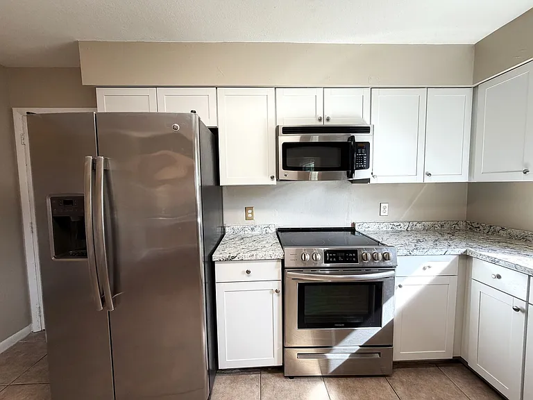 232 Babson Dr — Photo 6
