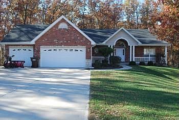 1st image of 32 Lacey Oak Ct