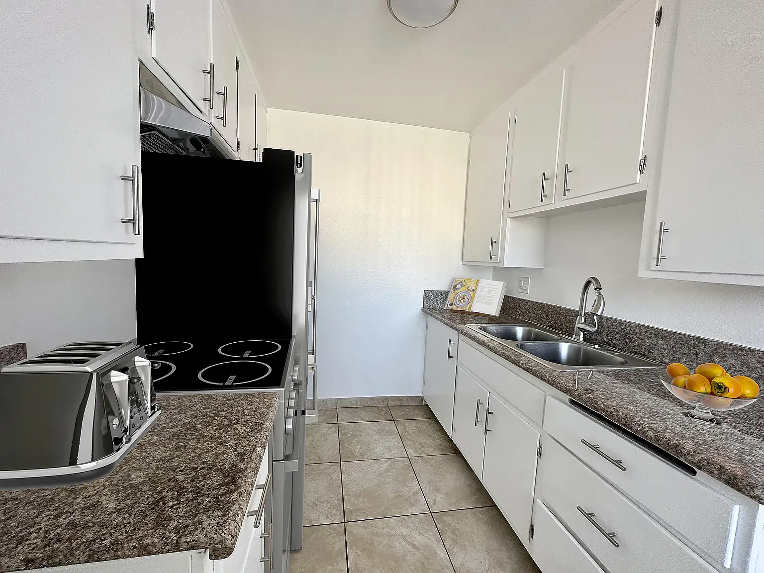 2 bed, 900 sqft, $2,295 — Photo 4