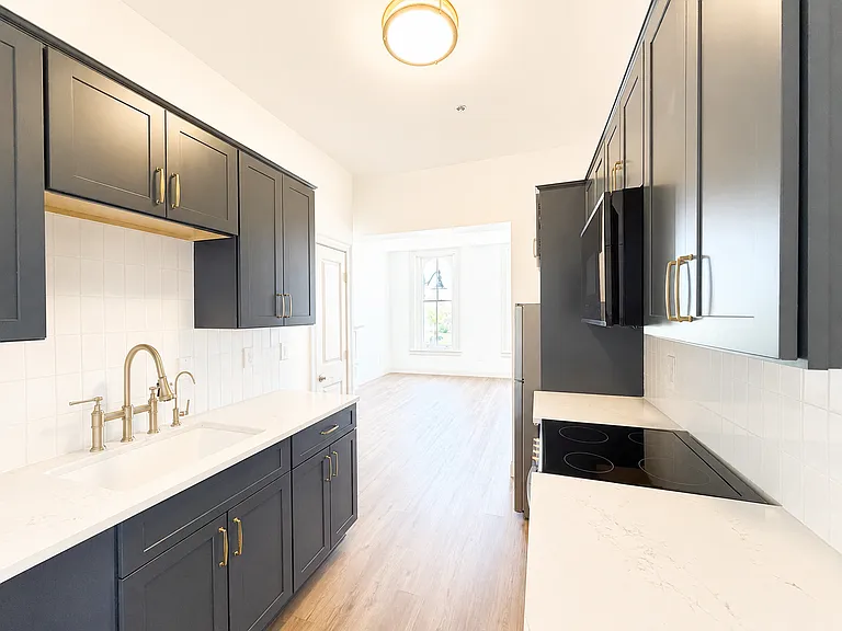 319 Connecticut St #5 — Photo 3