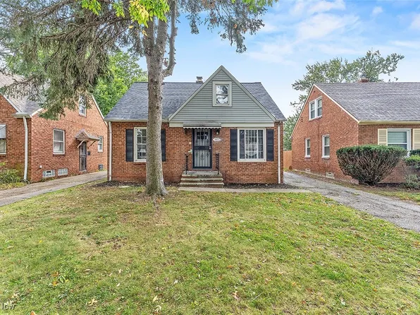 18312 Mapleboro Ave, Maple Hts, OH 44137