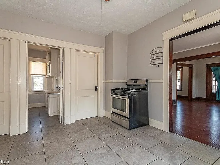 5601 Stickney Ave #UP — Photo 19