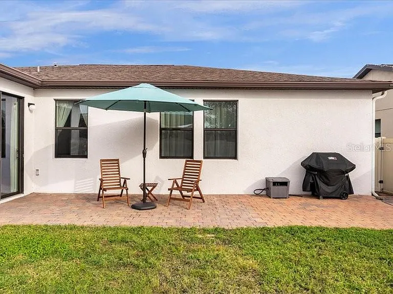 1020 Umbria Ln — Photo 16