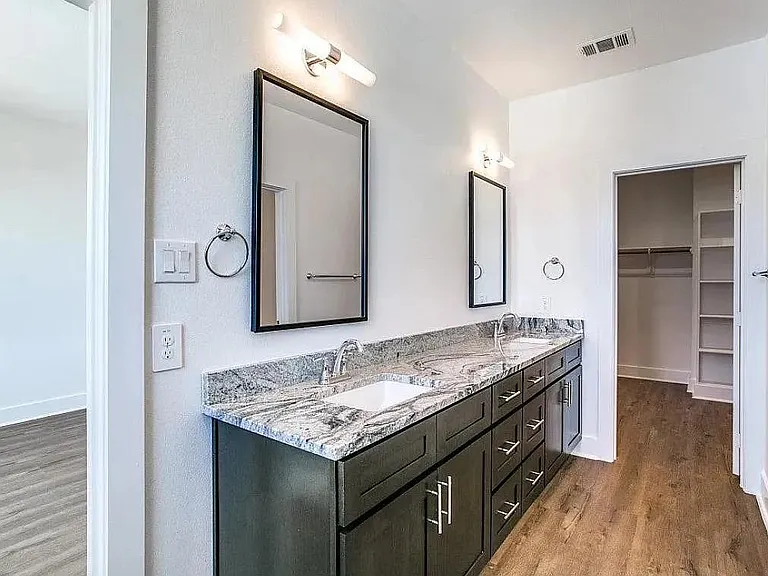13325 Bee St #403 — Photo 10