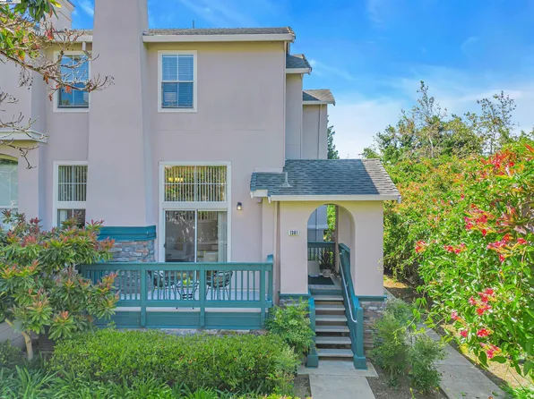 1381 Striper Cmn, Fremont, CA 94536