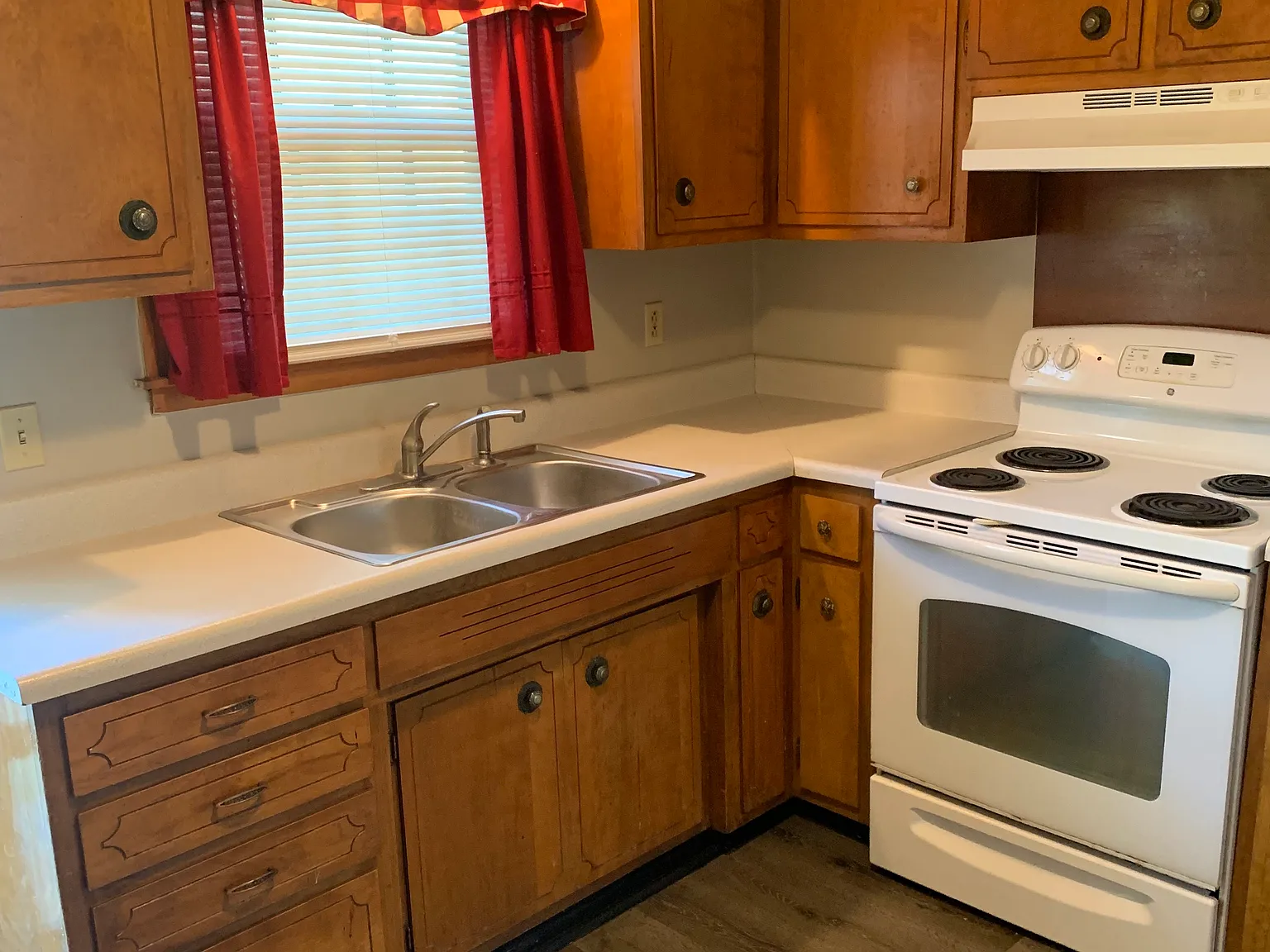 1533 Antioch Pike — Photo 3