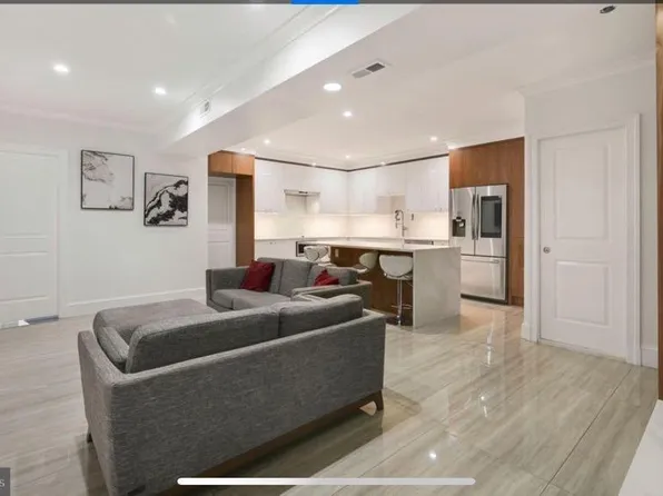 729 Kenyon St NW #B, Washington, DC 20010