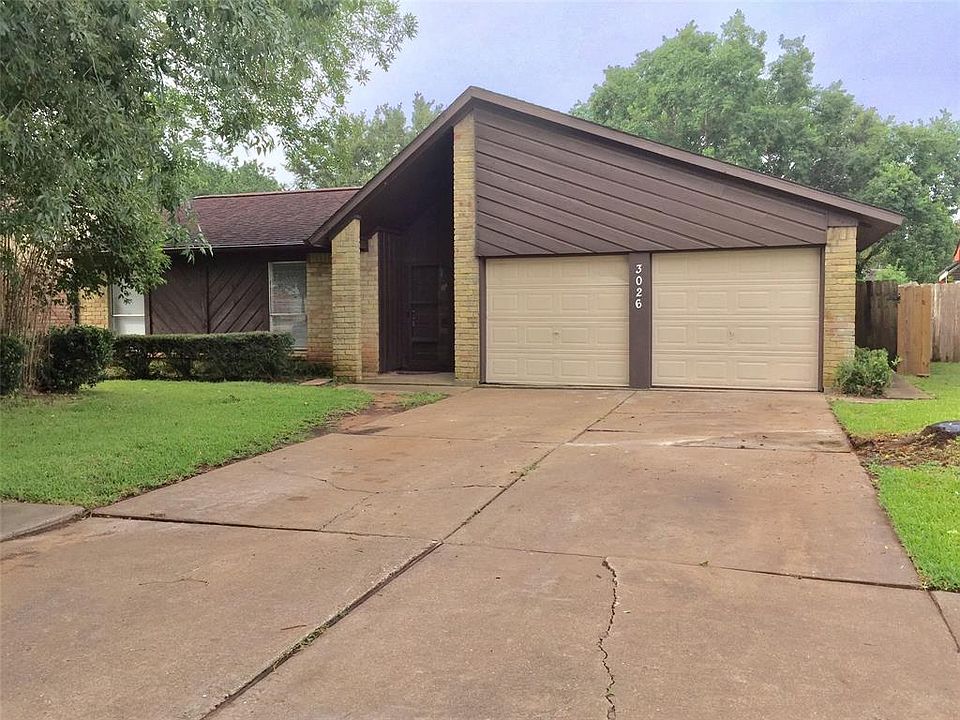 1st image of 3026 Jenny Dr
