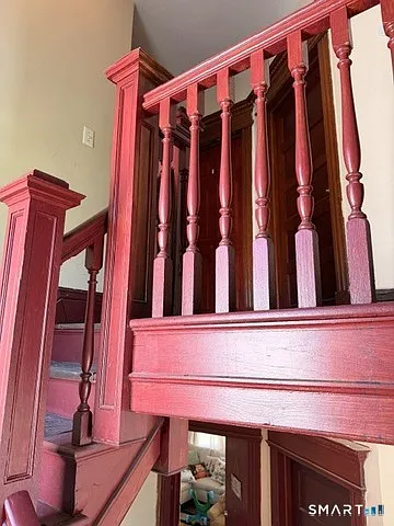 370 Maple Ave — Photo 9