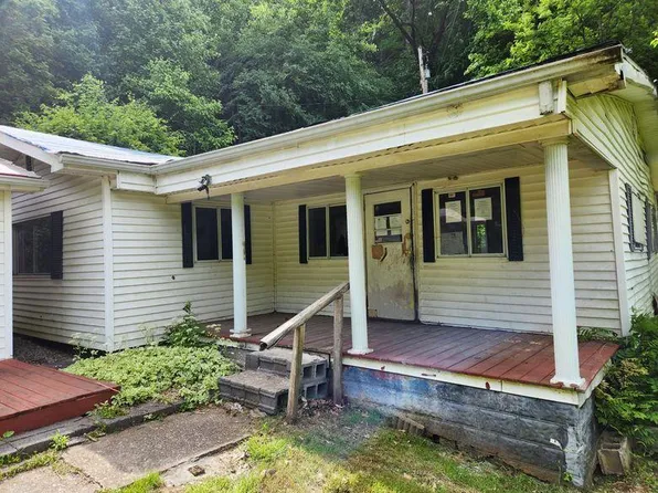 20610 State Highway 194 E, Fedscreek, KY 41524