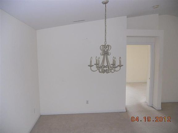 5th image of 9815 Wildwood Ct APT 2D