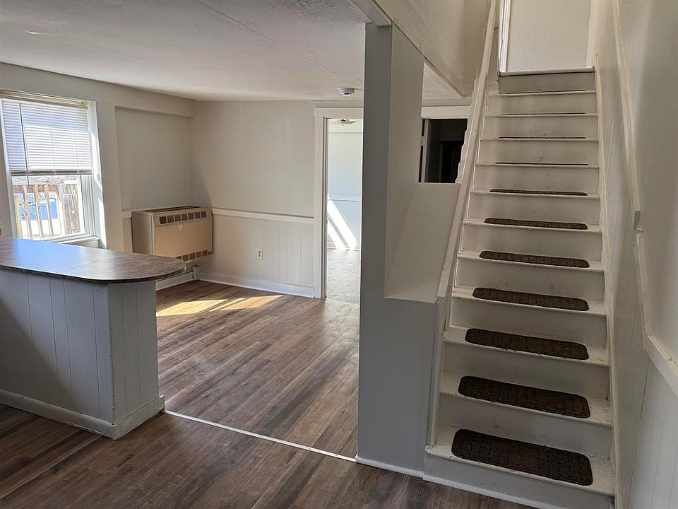 1st image of 41 Beech St #6