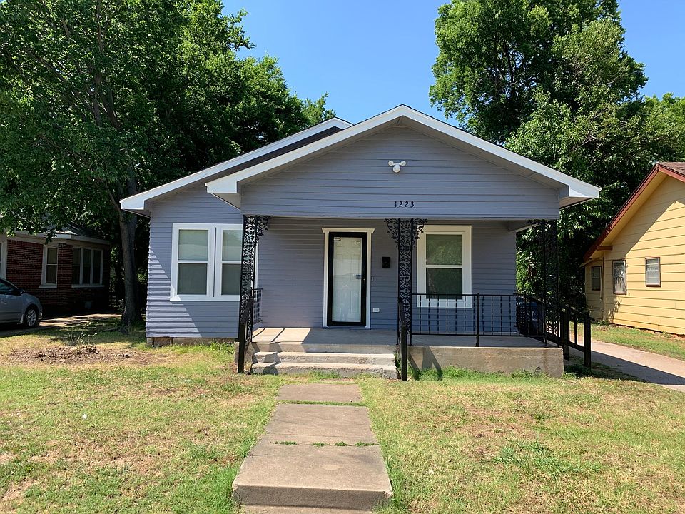 1st image of 1223 NE 18th