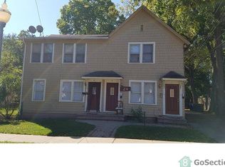 24 S Porter St APT D, Elgin, IL 60120