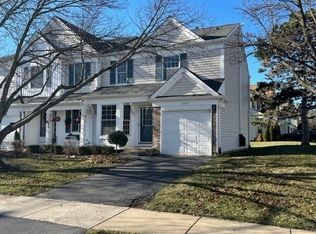 1514 Harvest Ln, Westmont, IL