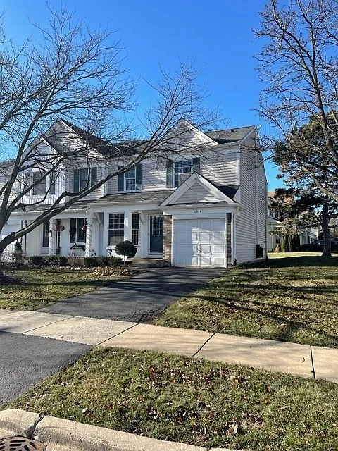 1514 Harvest Ln photo 1