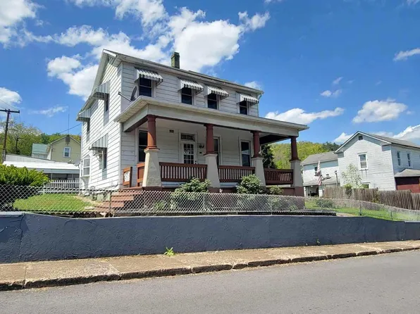 202 Wood St, Westernport, MD 21562