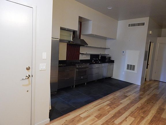 5th image of 2613 N St