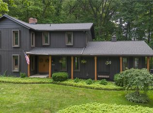 2166 Dow Dr, Akron, OH 44313