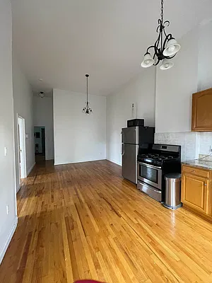 Rented by EXR | media 11