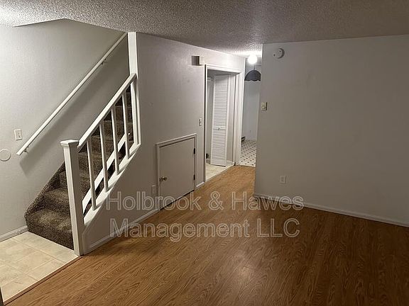4th image of 4887 Basswood Dr