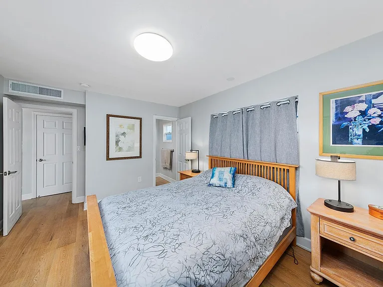 250 Soledad Place — Photo 27