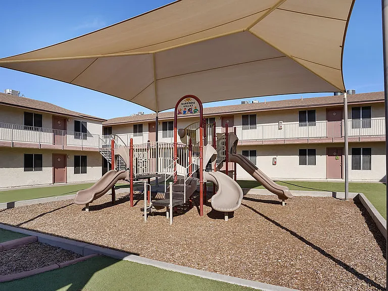 Windrose Villas Apartments — Photo 19