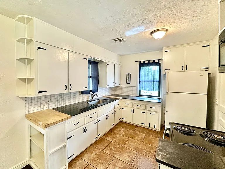 3206 NW Liberty Ave — Photo 8