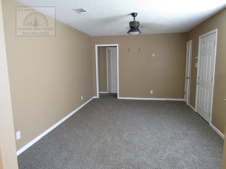 213 Stevenson St — Photo 1