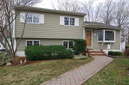 2nd image of 106 Longview Dr