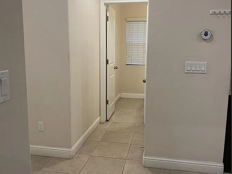 4029 Sierra Madre Ave — Photo 35
