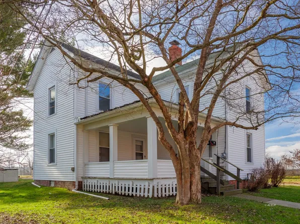 18 Clarke St, Athens, OH 45701