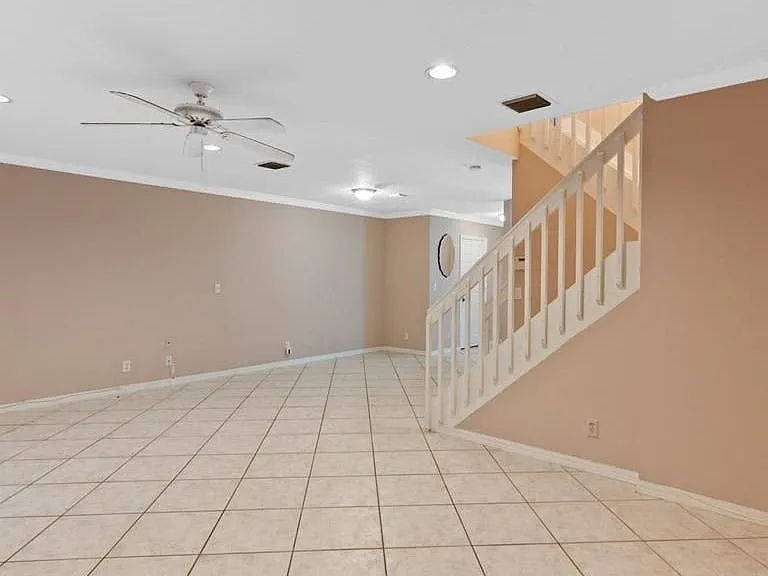 1186 SW 44th Ave — Photo 86