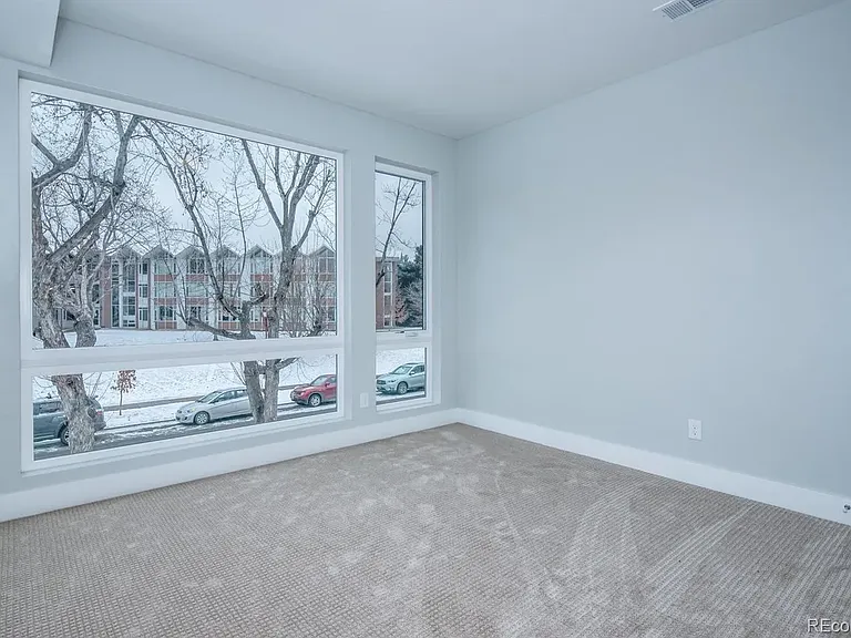 2259 S High St — Photo 13