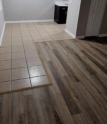 3rd image of 672 Knox Blvd Unit 37