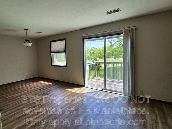 4th image of 412 N Highland St APT 4