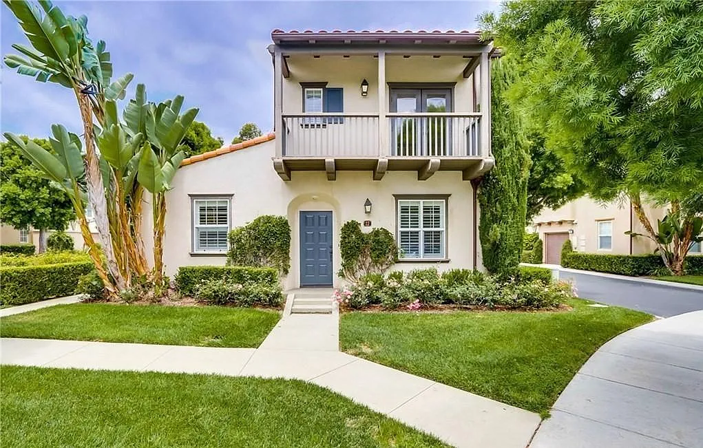 2 bed, 2.5 bath, 1217 sqft, $4,195 — Photo 1