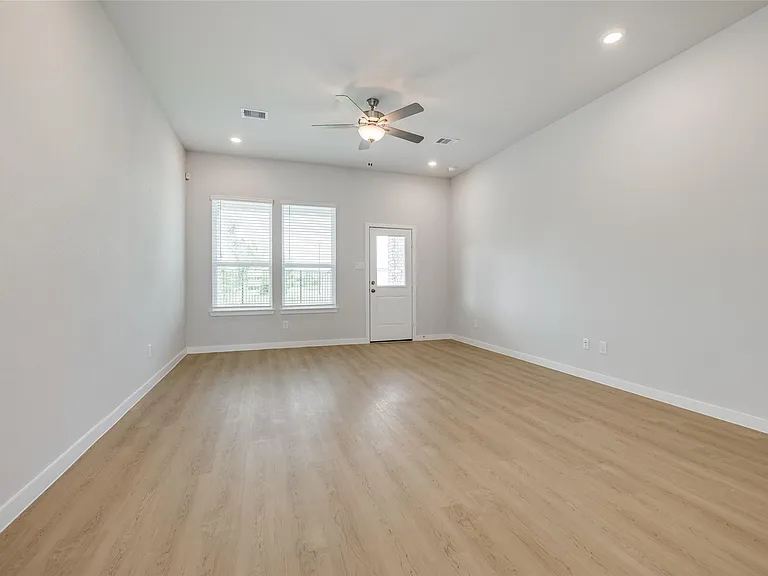 12534 Nueces River Dr — Photo 15