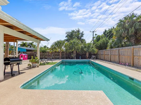 602 SE Flamingo Avenue, Stuart, FL 34996