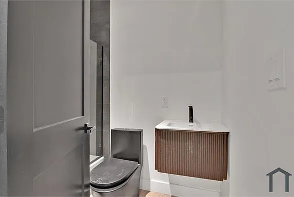 3138 N Broad St #4 — Photo 13