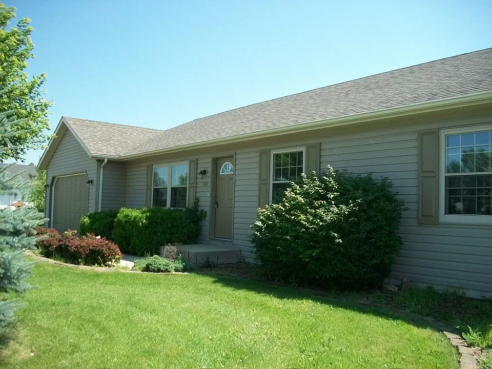 540 Arrowhead Dr