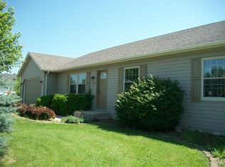 540 Arrowhead Dr, Twin Lakes, WI 53181